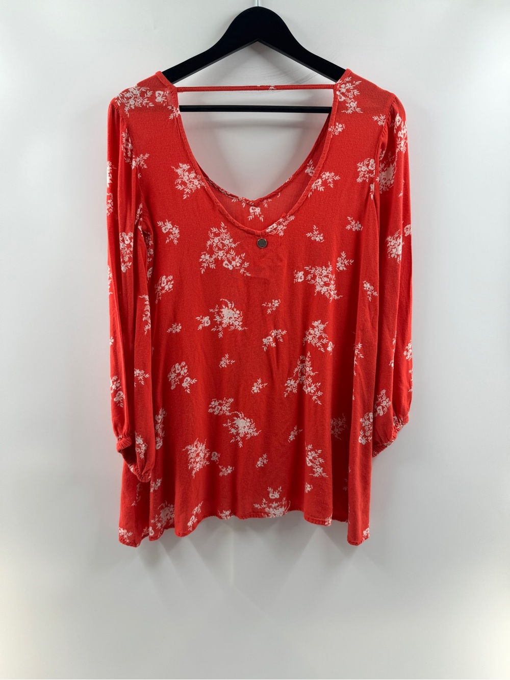 Billabong Red Floral Long Sleeve Blouse – Women's XS (Fits Up to Medium) - Picture 5 of 9